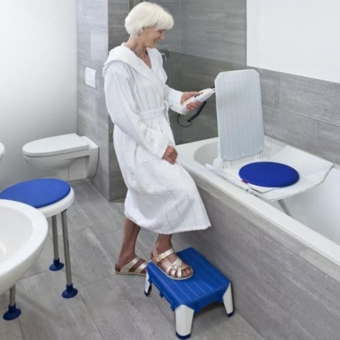 Marchepied avec revêtement Aquatec Step